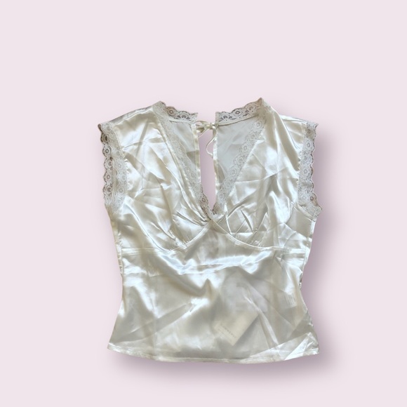 NWT lace trim satin skirt set by Commense in size XS - Picture 8 of 16